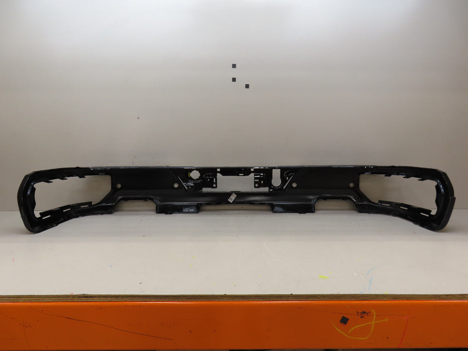 2019-2022 CHVEROLET SILVERADO GMC SIERRA 1500 REAR BUMPER METAL OEM