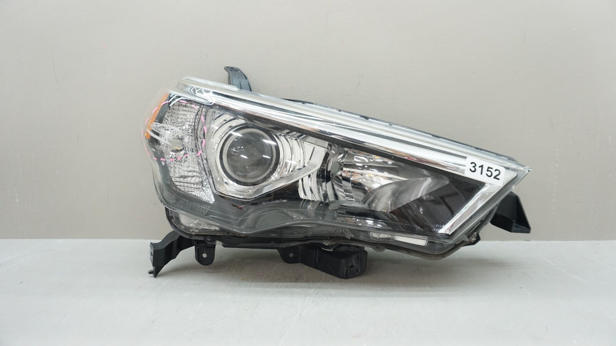 2014-2020 TOYOTA 4RUNNER FRONT RH RIGHT PASSENGER SIDE HALOGEN HEADLIGHT OEM