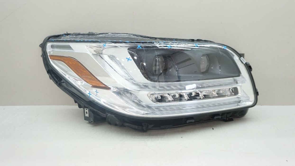 2018-2022 LINCOLN NAVIGATOR FRONT RIGHT PASSENGER SIDE HEADLIGHT OEM JL7B-13E014
