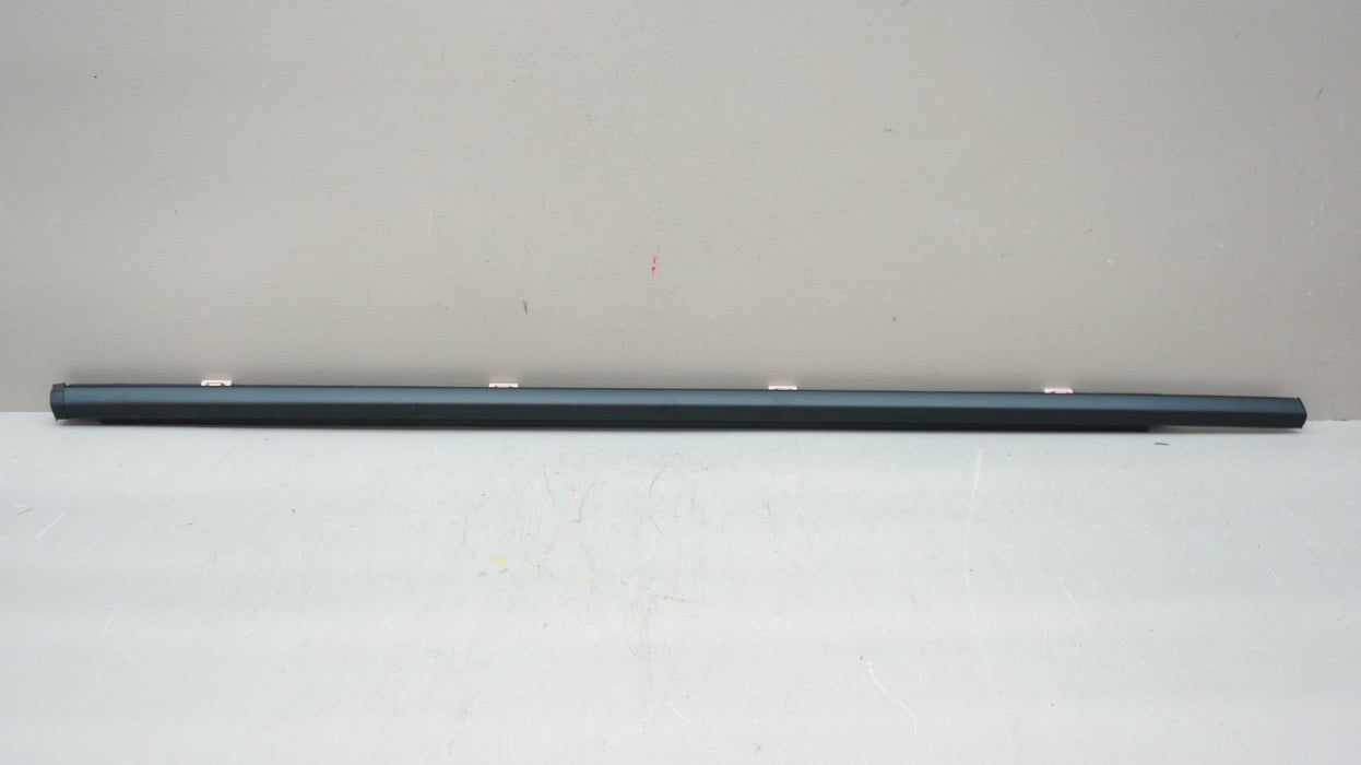 2019-2024 HONDA PASSPORT FRONT RIGHT SIDE WINDOW BELT MOLDING OEM 72410-TG7-A12