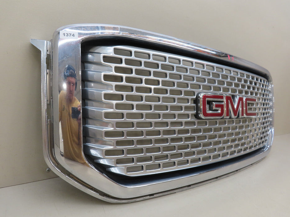 2015-2020 GMC YUKON DENALI FRONT RADIATOR GRILL GRILLE OEM