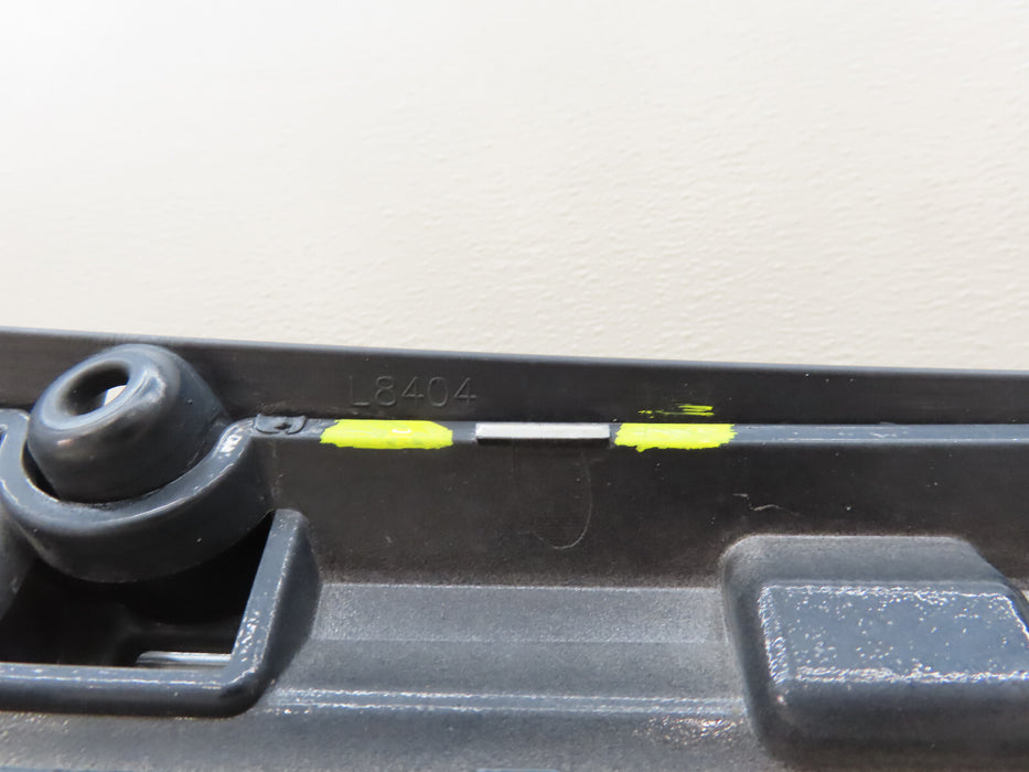 2019-2022 CADILLAC XT4 SPORT FRONT RADIATOR GRILLE GRILL W/EMBLEM OEM 84582860