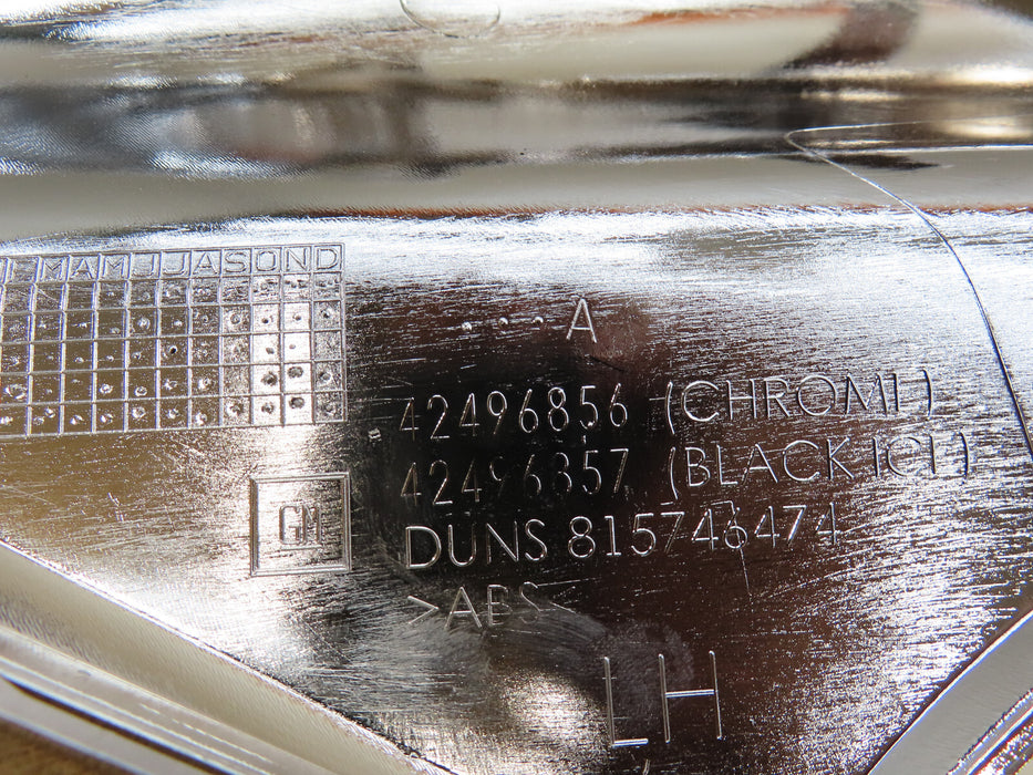 2019-2022 CHEVROLET BLAZER FRONT LEFT DRIVER SIDE GRILL MOLDING OEM