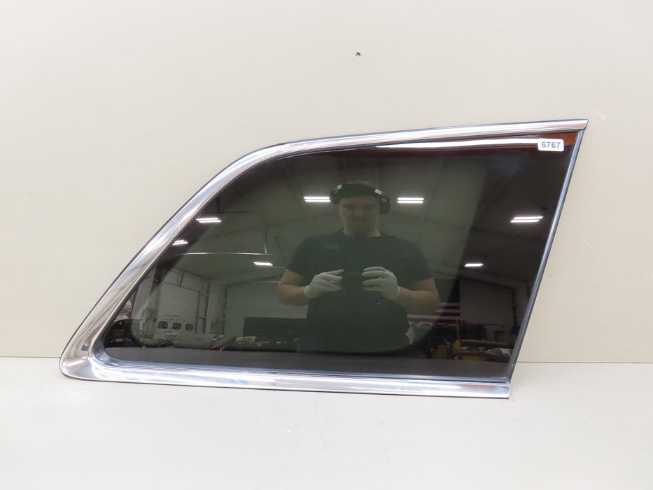2017-2021 JEEP GRAND CHEROKEE REAR RIGHT QUARTER WINDOW OEM 68259510AB