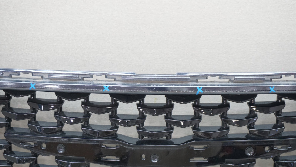 2015-2021 CHRYSLER 300 FRONT RADIATOR GRILLE 6DF46TRMAB OEM