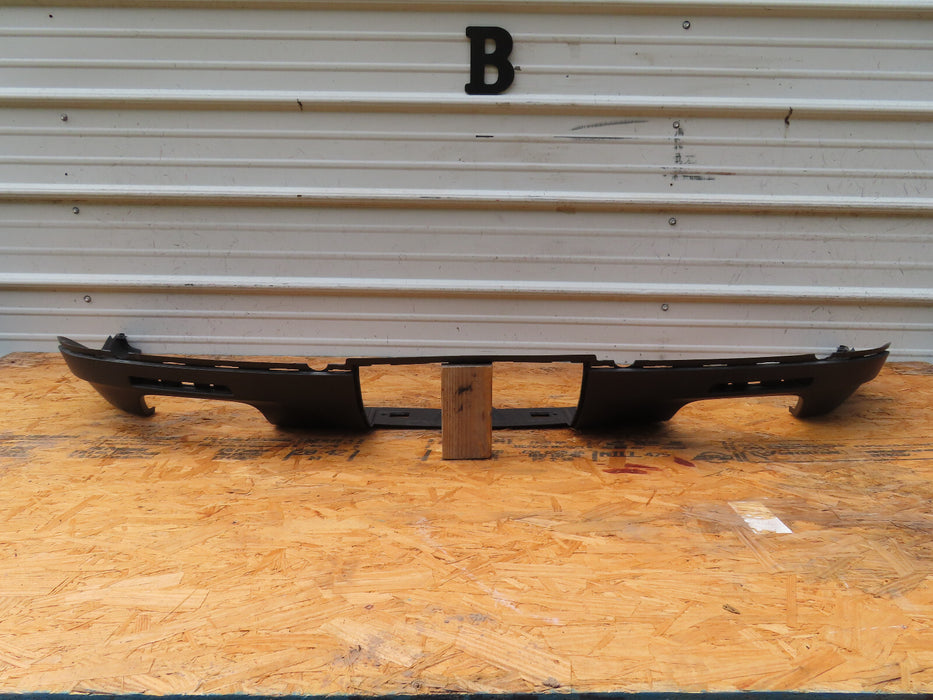 2017-2021 CHEVROLET TRAVERSE REAR LOWER VALANCE BUMPER COVER OEM 84294625
