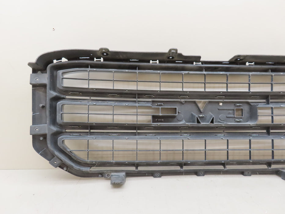 2015-2020 GMC YUKON XL FRONT BUMPER UPPER GRILLE GRILL OEM 84722258