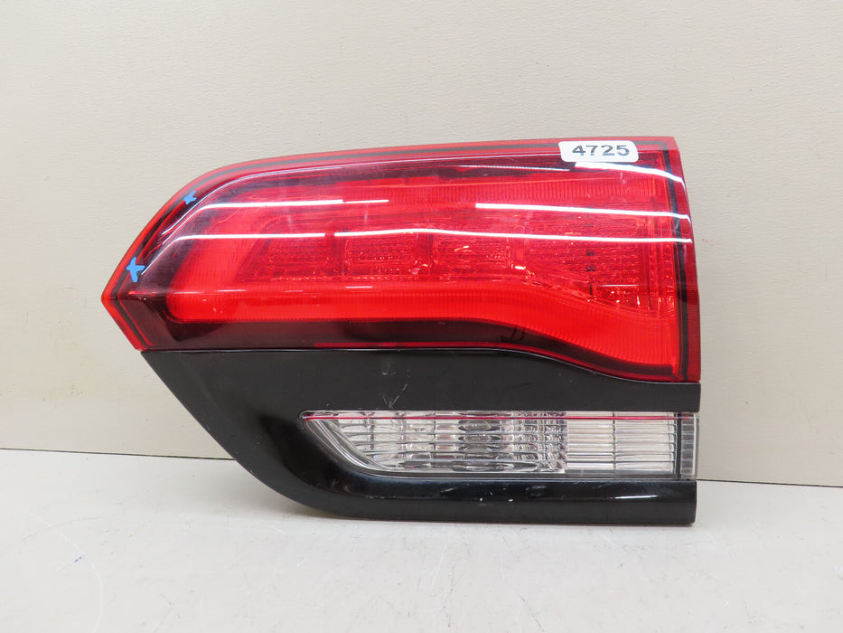 2014-2022 JEEP GRAND CHEROKEE SRT REAR RIGHT PASSENGER INNER TAIL LIGHT OEM