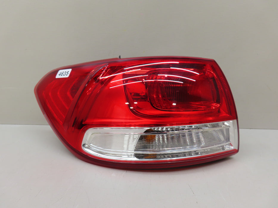 2016-2018 KIA SORENTO REAR LEFT DRIVER SIDE TAIL LIGHT OUTER OEM