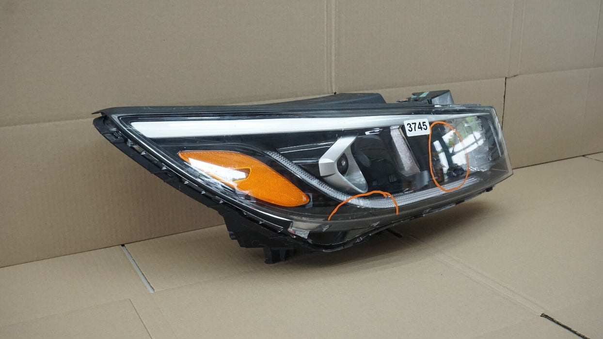 2019-2021 KIA SEDONA FRONT RIGHT PASSENGERS SIDE HEADLIGHT OEM