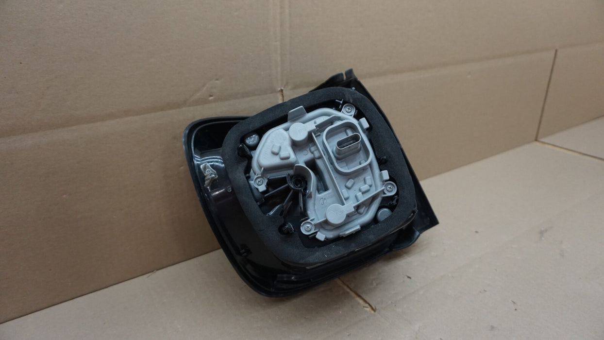 2015-2020 JEEP RENEGADE REAR RIGHT PASSENGERS TAIL LIGHT OEM 15 16 17 18 19 20