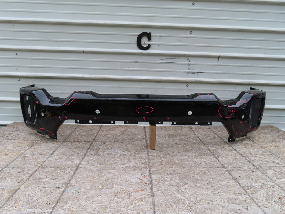 2020-2022 GMC SIERRA/DENALI 2500-3500HD FRONT BUMPER COVER OEM W/FOG LIGHT HOLES