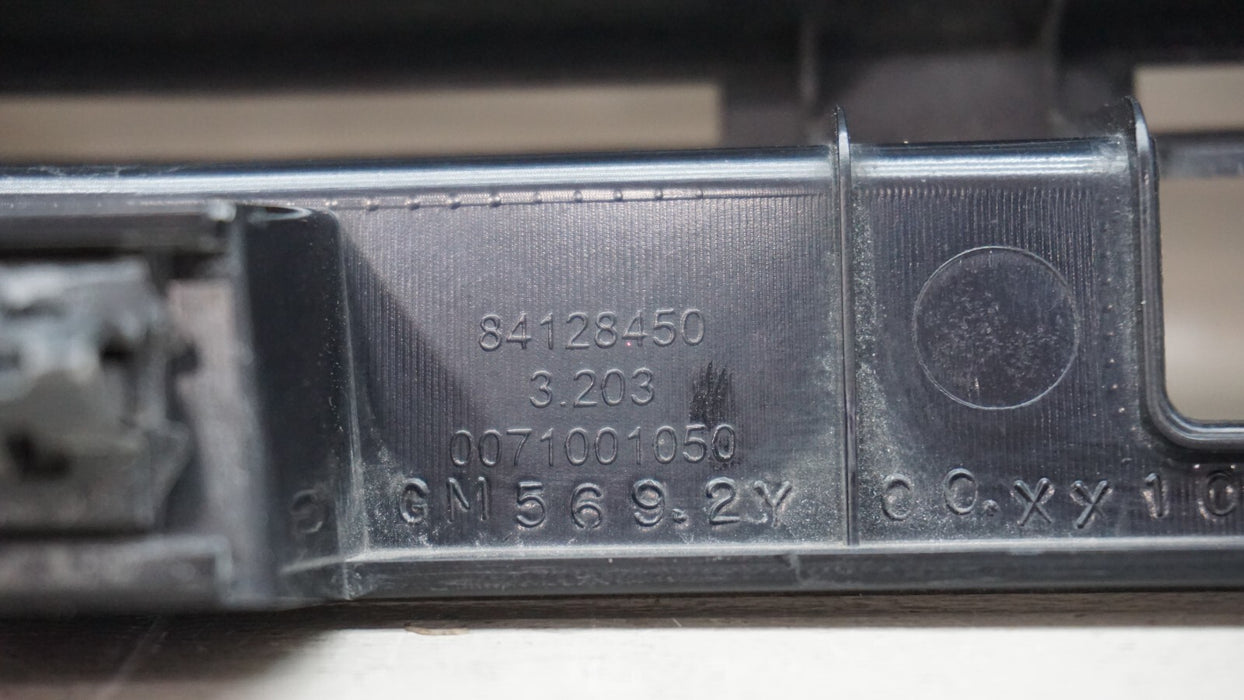 2019-2022 CHEVROLET SILVERADO 1500 FRONT MAIN GRILLE 84128450 OEM 19 20 21 22