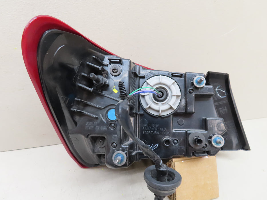 2019-2022 CHEVROLET MALIBU REAR RIGHT PASSENGER OUTER TAIL LIGHT LED OEM