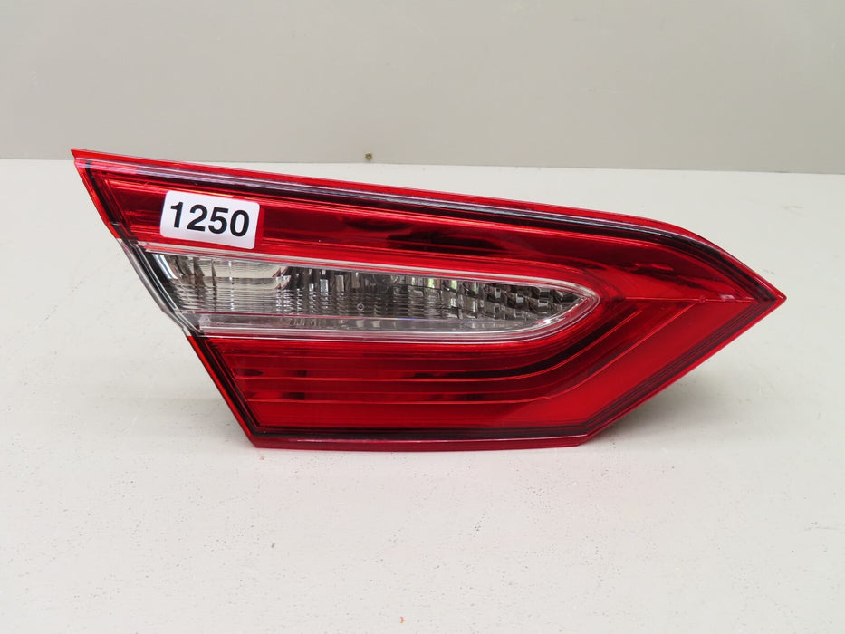 2018 - 2020 TOYOTA CAMRY REAR LEFT DRIVER SIDE INNER TAILLIGHT LAMP HALOGEN OEM