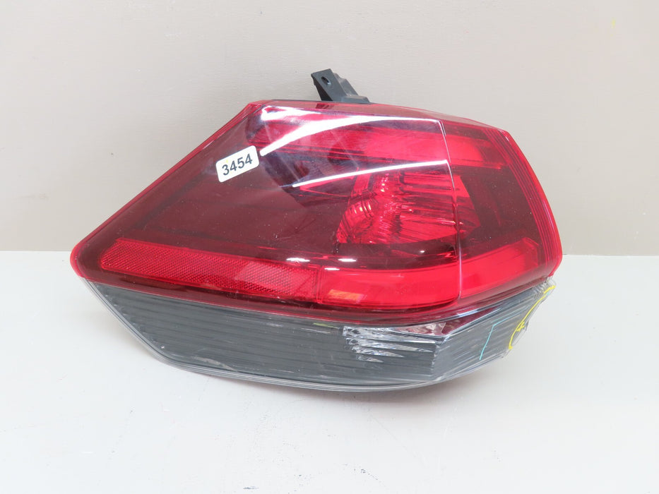 2018-2019 NISSAN ROGUE REAR LEFT DRIVER SIDE OUTER TAIL LIGHT STOP LAMP OEM