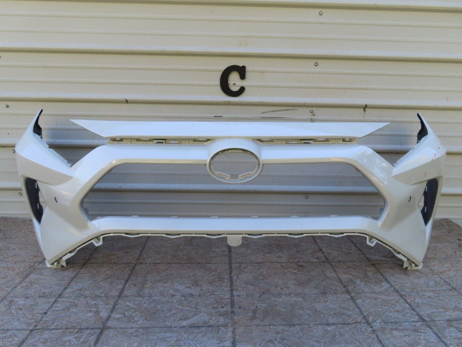 2019-2020 TOYOTA RAV4 HYBRID LE XLE LIMITED FRONT BUMPER COVER OEM 52119-0R200