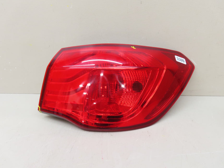 2010-2013 KIA FORTE REAR RIGHT PASSENGER HALOGEN TAIL LIGHT OEM 92402-1M4