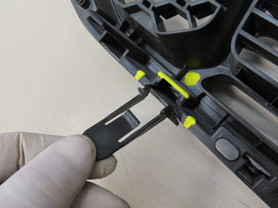 2019-2022 FORD RANGER UPPER FRONT GRILLE WITH/EMBLEM OEM