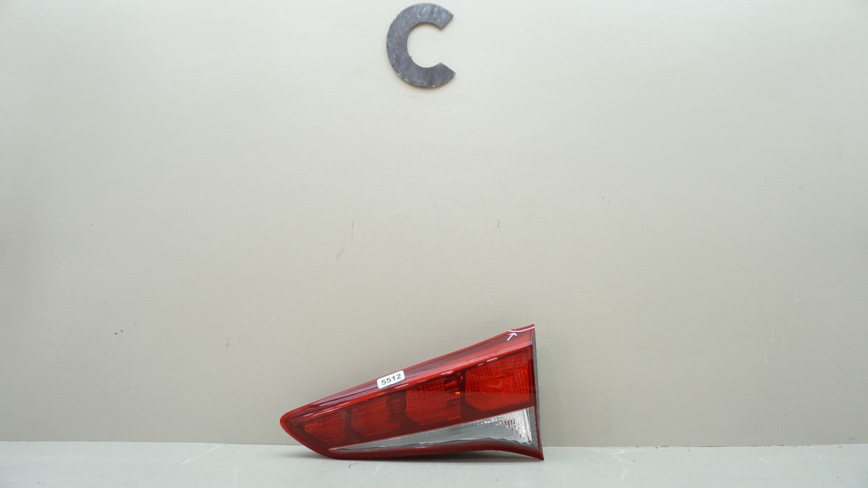 2016-2018 HYUNDAI TUCSON REAR RH RIGHT PASSENGER SIDE INNER TAIL LIGHT OEM