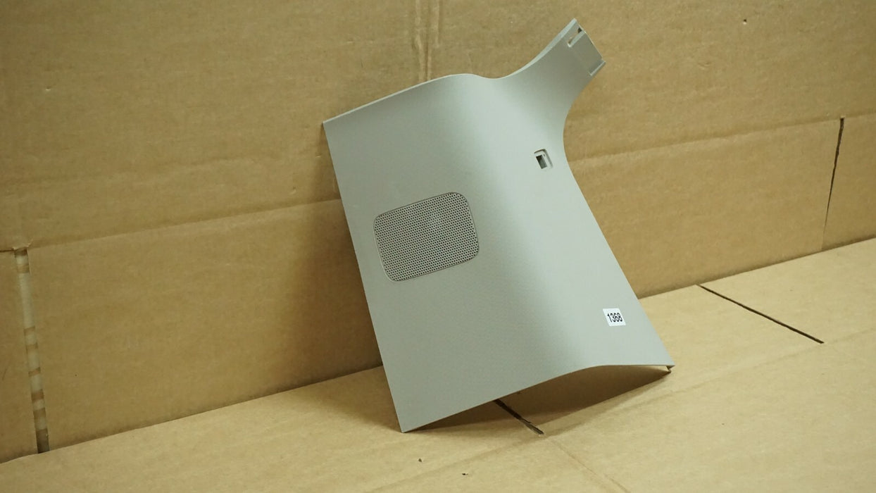 2015-2020 GMC YUKON REAR RIGHT SIDE UPPER QUARTER PILLAR TRIM COVER OEM