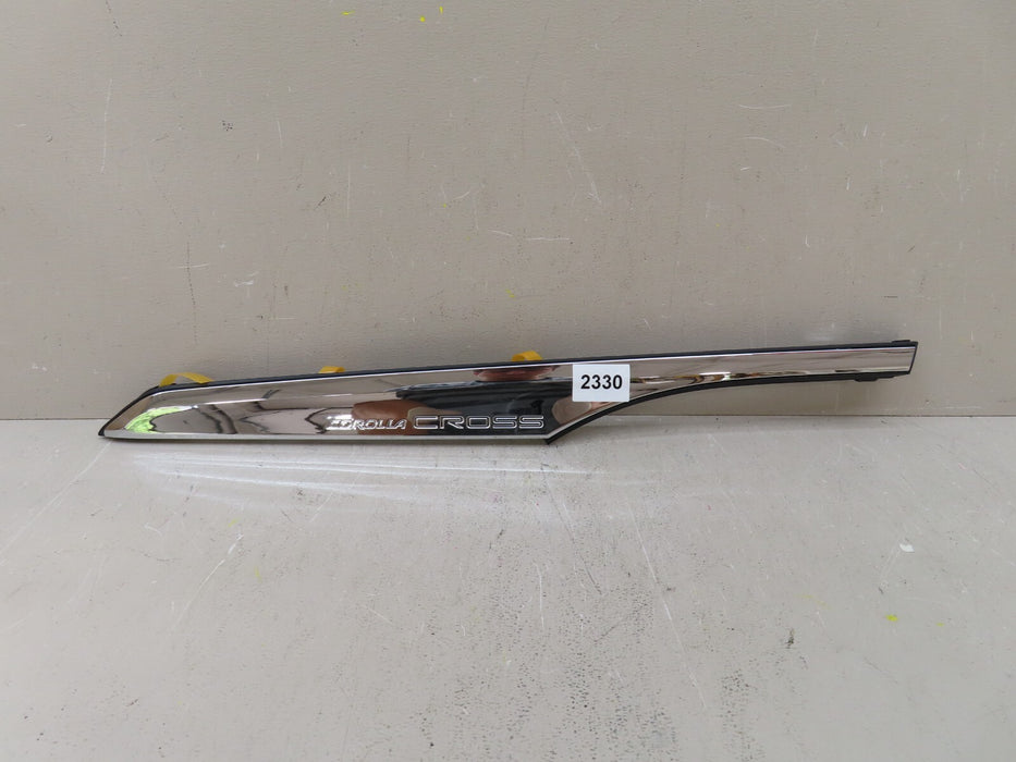 2022-2023 TOYOTA COROLLA CROSS XLE RIGHT SIDE UPPER QUARTER MOLDING TRIM OEM