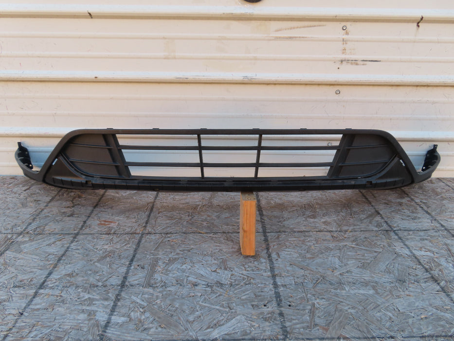 2017-2019 FORD ESCAPE FRONT LOWER BUMPER COVER OEM GJ54-17F-775-ACW