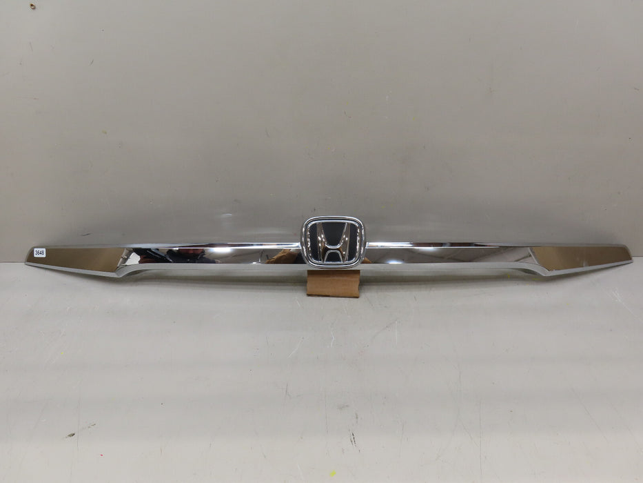 2018 2019 2020 HONDA ODYSSEY REAR TAILGATE LICENSE PLATE MOLDING TRIM OEM