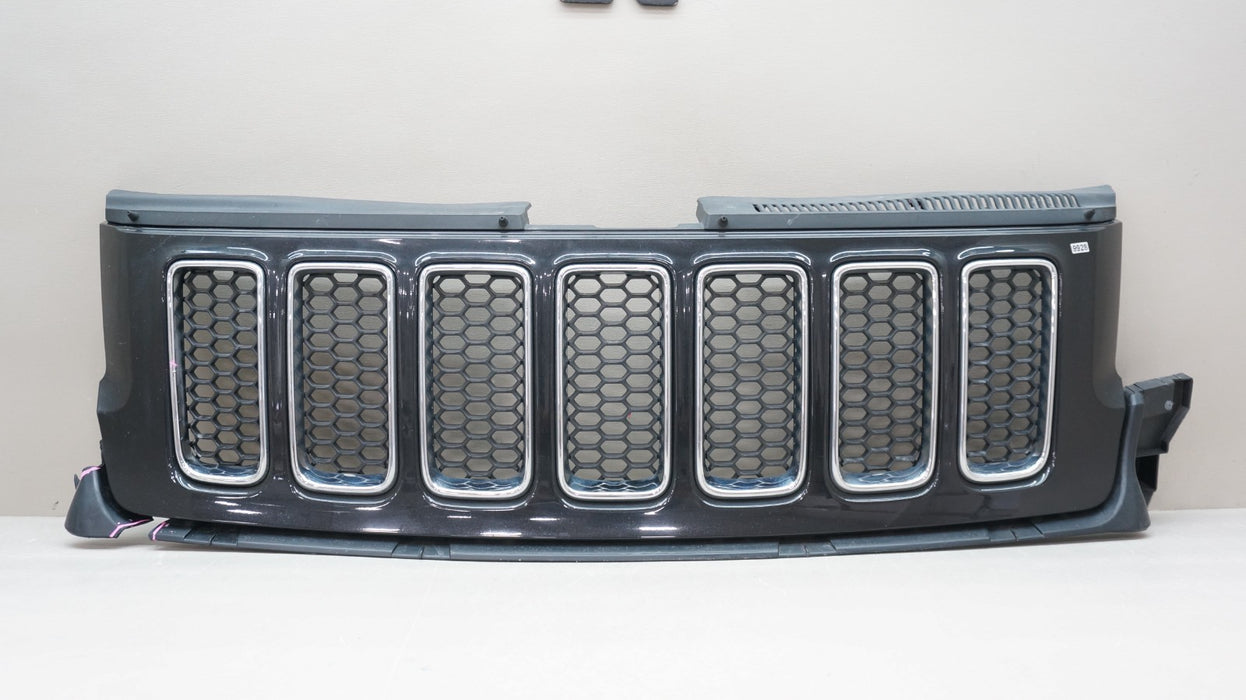 2011-2013 JEEP GRAND CHEROKEE FRONT BUMPER RADIATOR GRILLE OEM