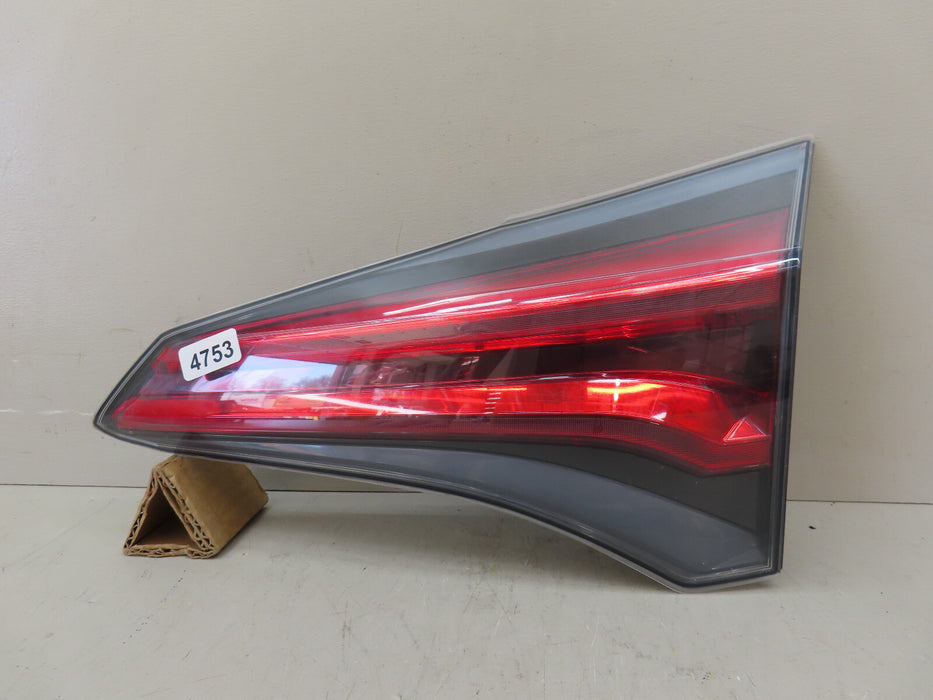 2016 2017 2018 TOYOTA RAV4 REAR RIGHT PASENGER INNER TAIL LIGHT OEM