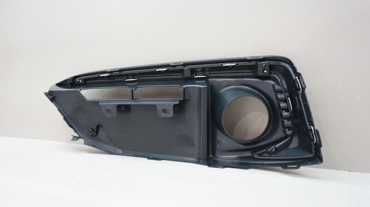 2019-2021 HONDA CIVIC FRONT RIGHT SIDE FOG LIGHT TRIM MOLDING OEM 71180-TBA-K50