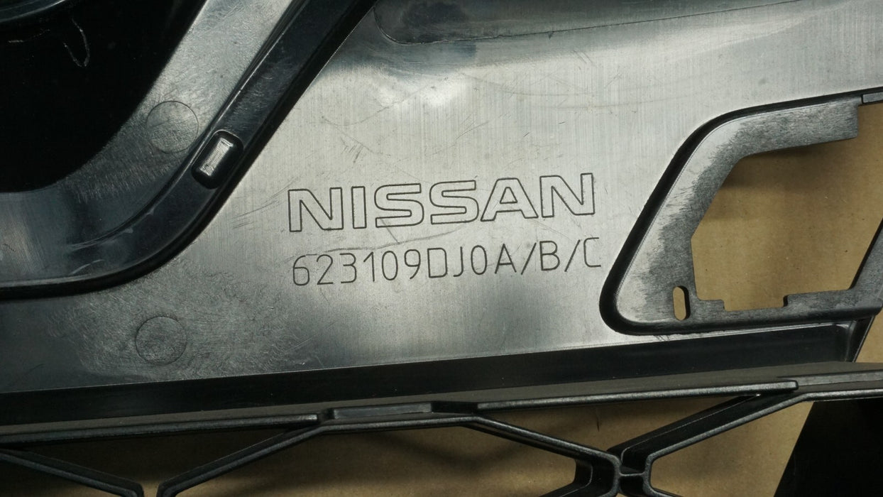 2019-2021 NISSAN MAXIMA FRONT BUMPER MAIN GRILLE GRILL OEM 19 20 21 62310-9DJ0A