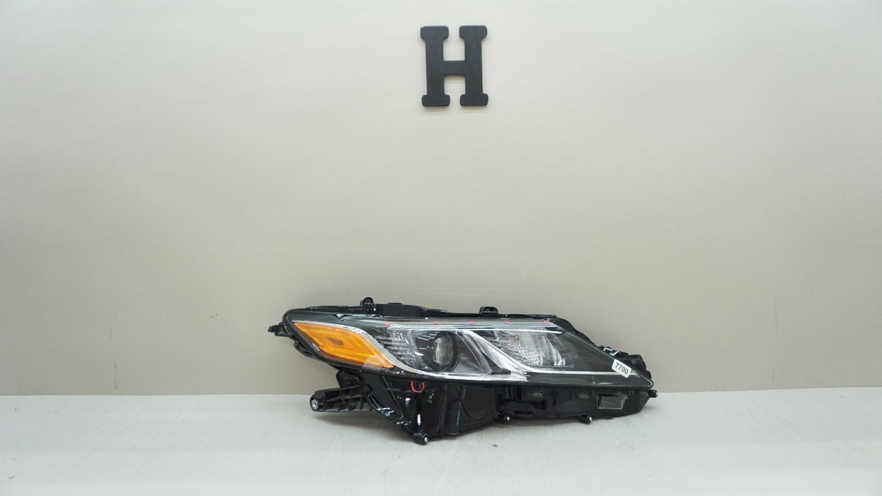 2018-2021 TOYOTA CAMRY FRONT RH RIGHT PASSENGER SIDE HALOGEN HEADLIGHT OEM