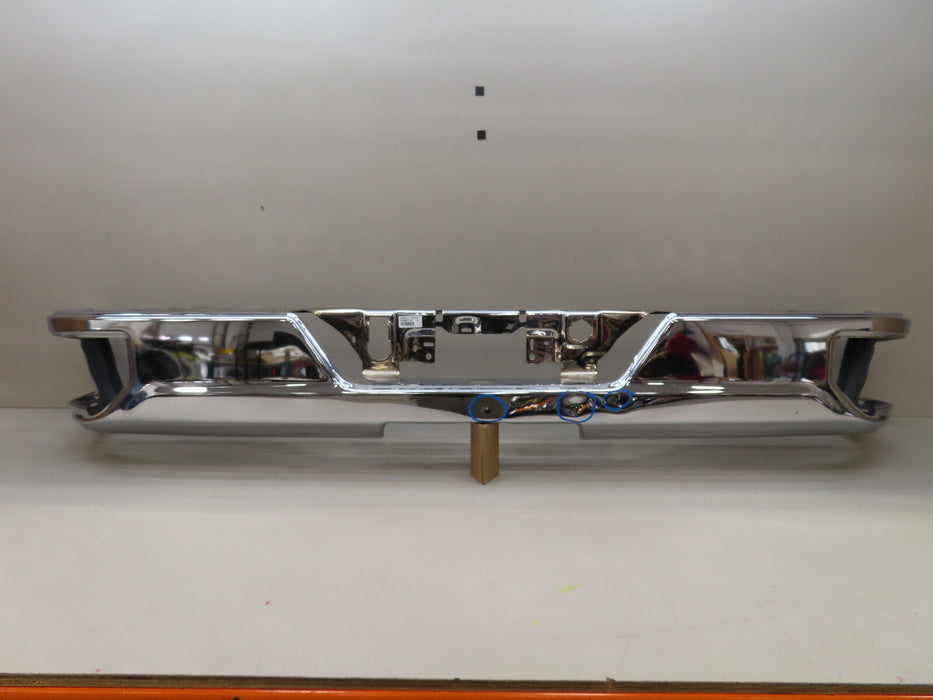 2019-2024 CHEVROLET/GMC SILVERADO/SIERRA 1500 REAR METAL BUMPER OEM