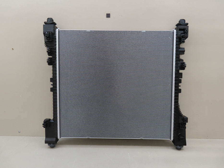 2021-2024 JEEP GRAND CHEROKEE L FRONT RADIATOR OEM 68488315AC