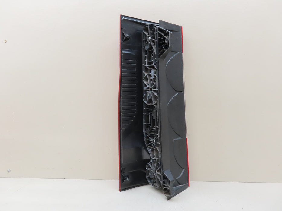 2019-2022 MERCEDES-BENZ SPRINTER 1500-3500 REAR RIGHT PASSENGER TAIL LIGHT OEM