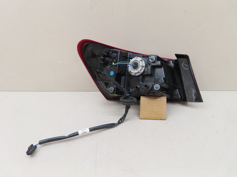 2019-2022 CHEVROLET MALIBU REAR RIGHT PASSENGER OUTER TAIL LIGHT LED OEM