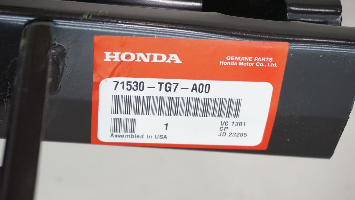 2016 - 2018 HONDA PILOT REAR BUMPER REINFORCEMENT IMPACT BAR OEM 71530-TG7-A00