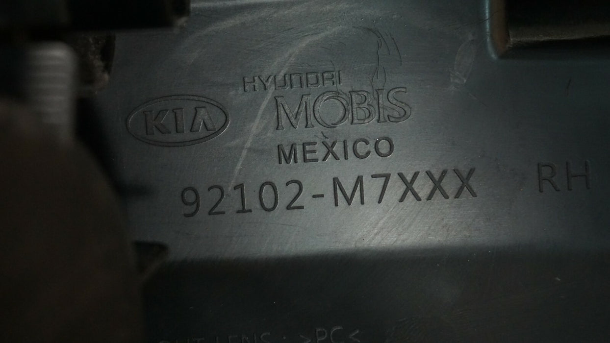 2019-2021 KIA FORTE RIGHT PASSENGER SIDE HEADLIGHT HALOGEN LAMP 19 20 21 OEM