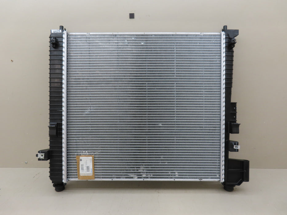 2017-2023 CADILLAC XT5/GMC ACADIA/CHEVROLET BLAZER ENGINE COOLANT RADIATOR OEM