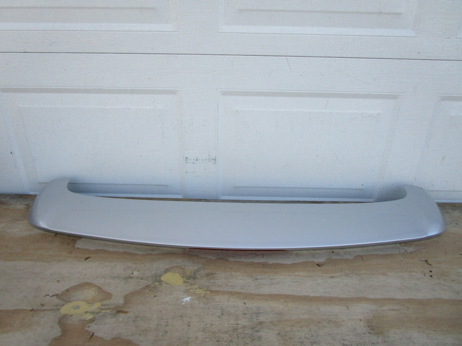 10 11 12 13 14 15 16 17 CHEVROLET EQUINOX REAR SPOILER WING W/BRAKE LAMP OEM