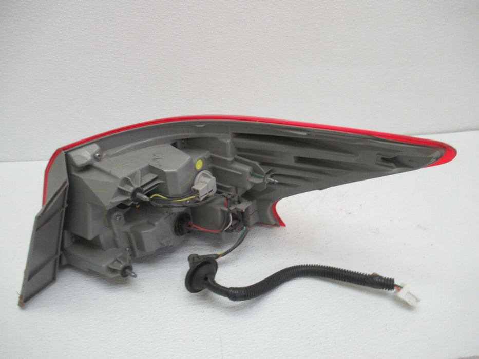 2016 2017 2018 2019 NISSAN SENTRA DRIVER SIDE QUARTER PANEL TAIL LIGHT LAMP OEM