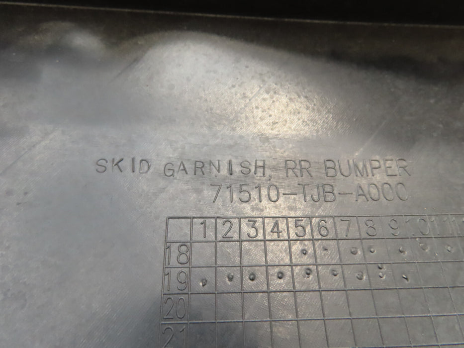 2019-2021 ACURA RDX REAR LOWER BUMPER VALANCE SKID PANEL OEM 71510-TJB