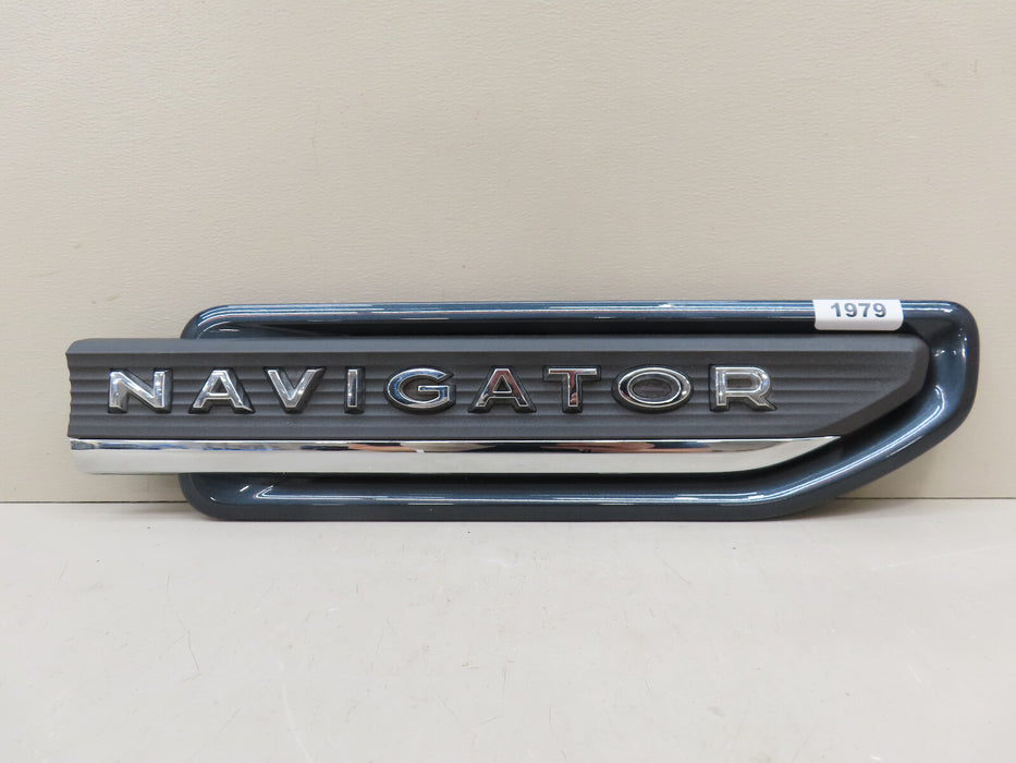 2022-2024 LINCOLN NAVIGATOR FRONT RIGHT FENDER EMBLEM FLT BLUE OEM