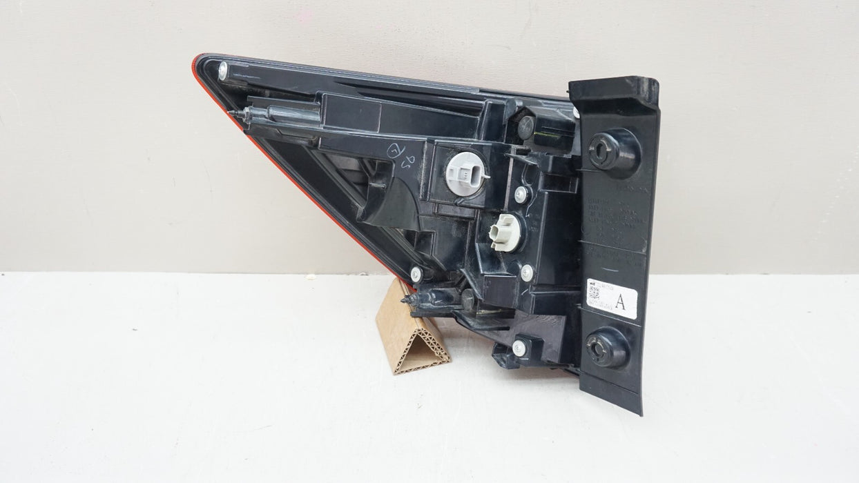 2019-2021 HONDA PILOT REAR RH RIGHT PASSENGER SIDE OUTER TAIL LIGHT OEM