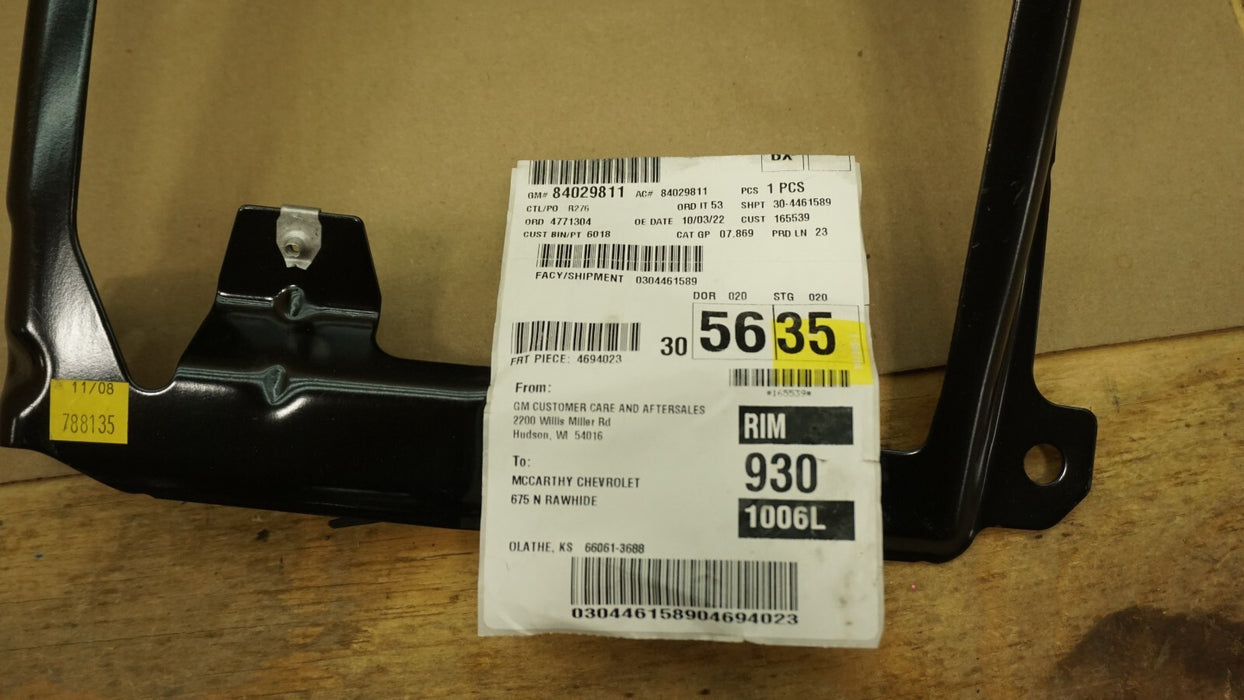 2016 2017 2018 2019 CHEVROLET SILVERADO 1500 FRONT OUTER BUMPER BRACKET GM OEM.