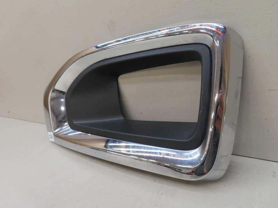 2015-2020 GMC/CADILLAC YUKON-ESCALADE FRONT LEFT DRIVER FOG LIGHT BEZEL OEM