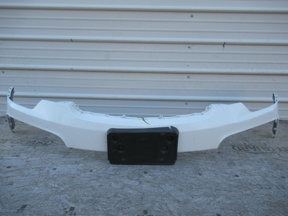 2007-2008 SATURN VUE FRONT UPPER BUMPER COVER PANEL WHITE PLASTIC FACTORY OEM