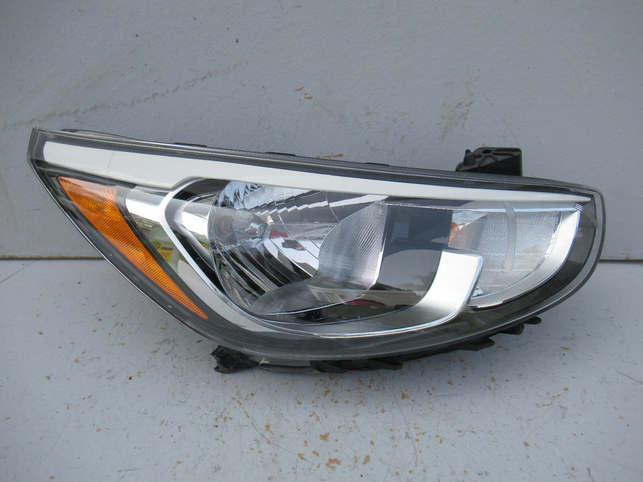 2015 2016 2017 HYUNDAI ACCENT RIGHT HEADLIGHT LAMP OEM