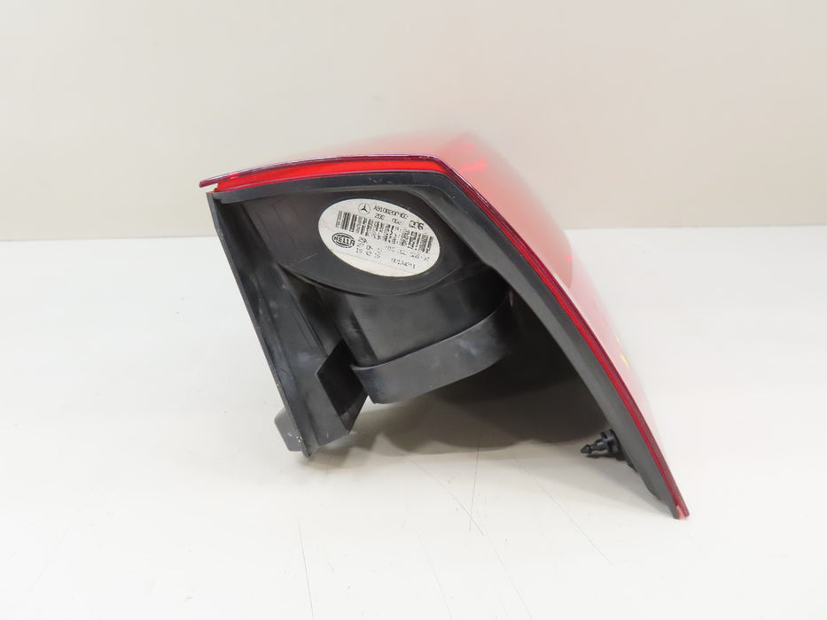 2019-2022 MERCEDES-BENZ SPRINTER 1500-3500 REAR RIGHT PASSENGER TAIL LIGHT OEM